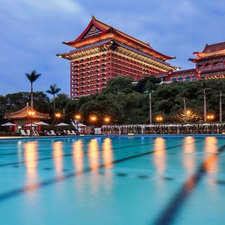 The Grand Hotel Taipei Exterior photo Grand Hotel, Taipei