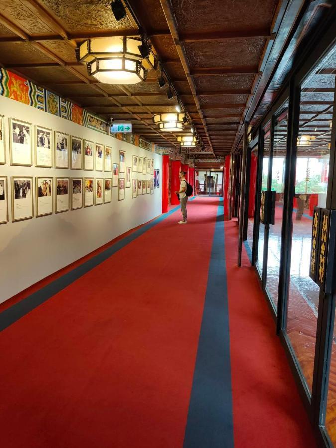The Grand Hotel Taipei Exterior photo The Hall of Fame