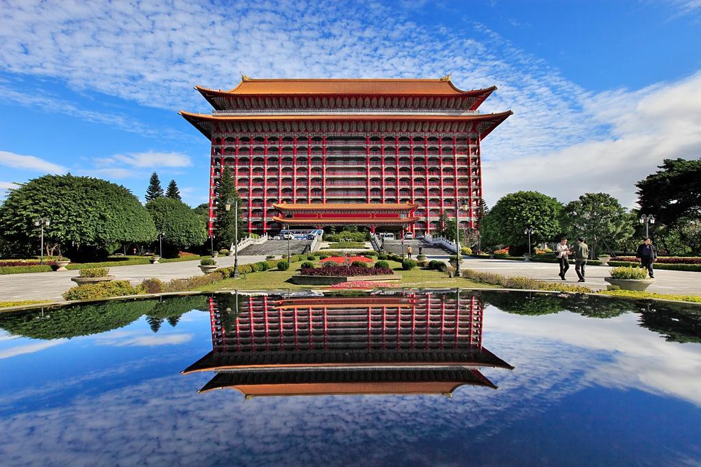 The Grand Hotel Taipei Exterior photo National Sun Yat-sen University