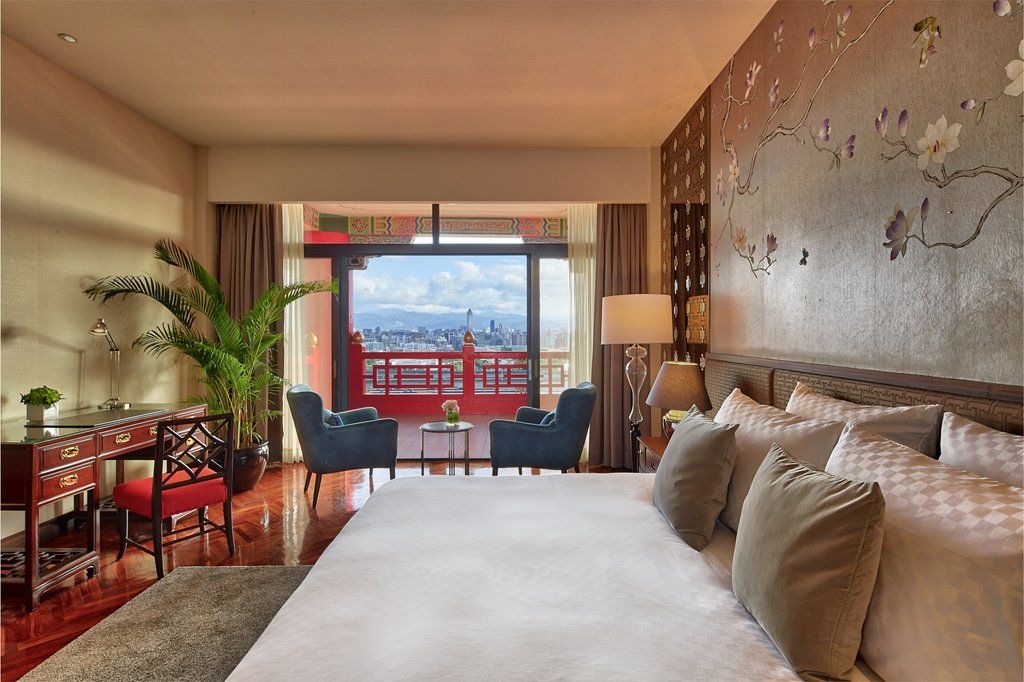 The Grand Hotel Taipei Exterior photo Deluxe Room