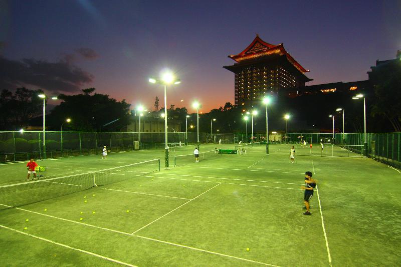 The Grand Hotel Taipei Exterior photo Tennis courts at the Grand Hyatt Taipei