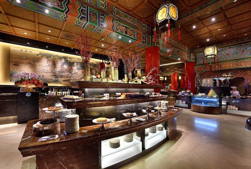 The Grand Hotel Taipei Exterior photo The buffet at the lobby