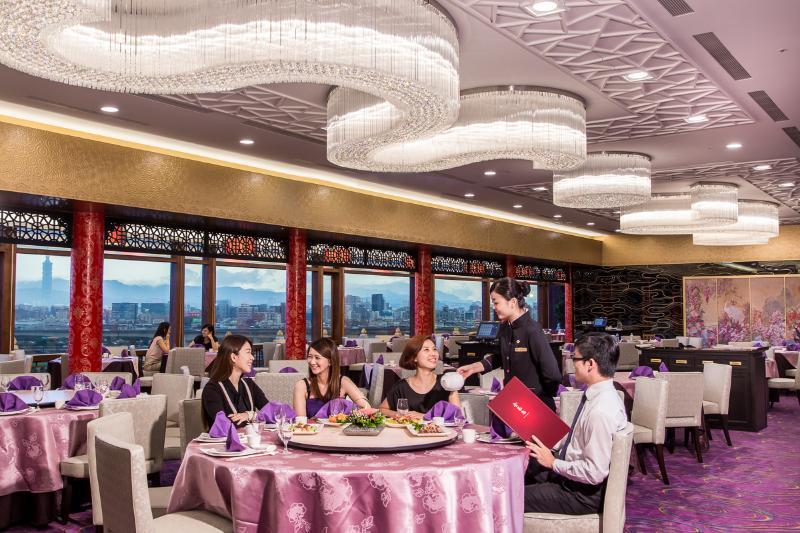 The Grand Hotel Taipei Exterior photo The restaurant